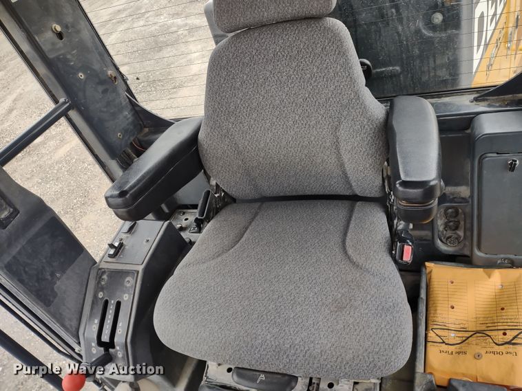 image for item MD9332 2013 John Deere 770G  motor grader