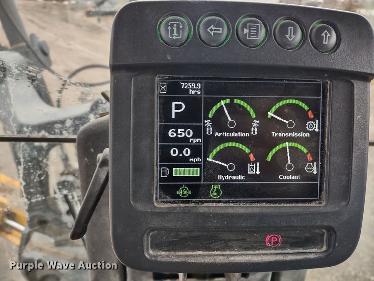 image for item MD9332 2013 John Deere 770G  motor grader