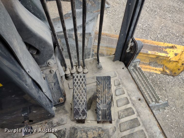 image for item MD9332 2013 John Deere 770G  motor grader