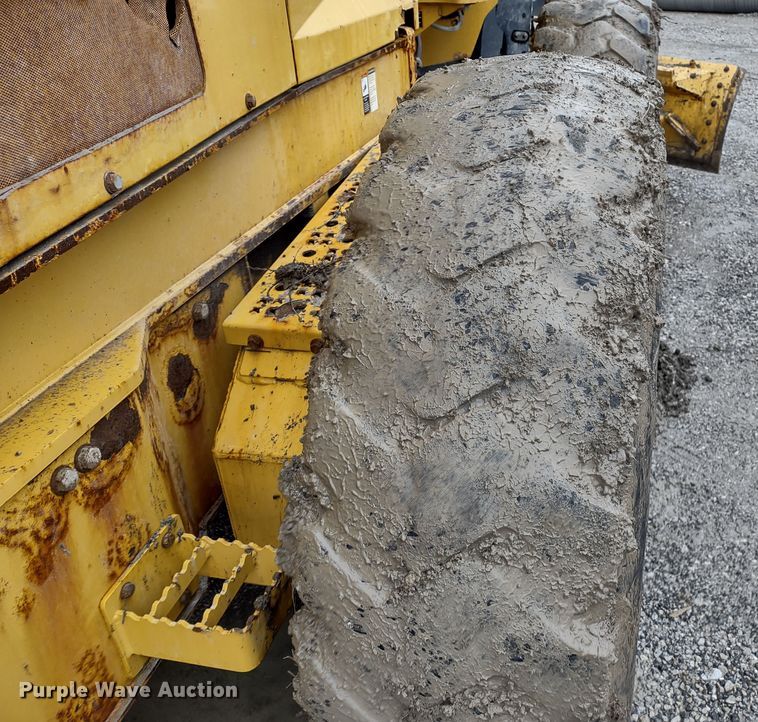 image for item MD9332 2013 John Deere 770G  motor grader