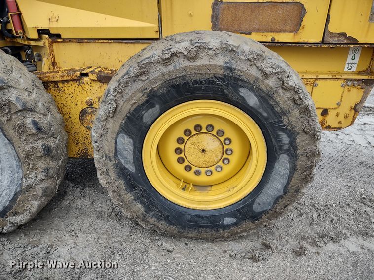 image for item MD9332 2013 John Deere 770G  motor grader