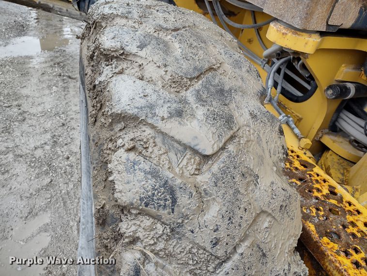 image for item MD9332 2013 John Deere 770G  motor grader