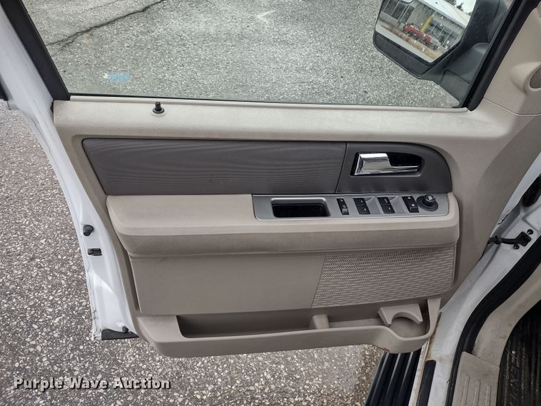 image for item MD9333 2013 Ford Expedition  SUV