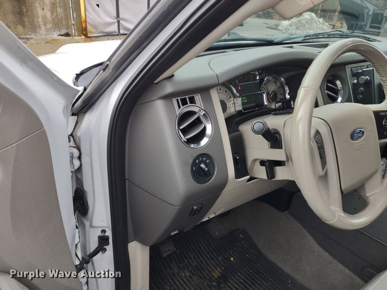 image for item MD9333 2013 Ford Expedition  SUV