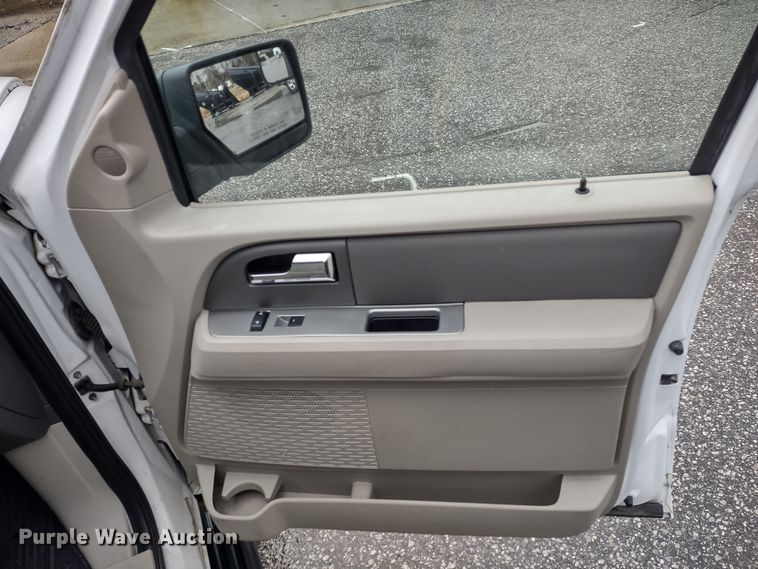 image for item MD9333 2013 Ford Expedition  SUV