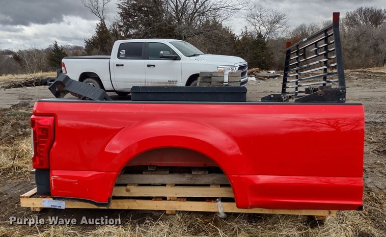 image for item MD9335 Ford F250 Super Duty  pickup truck bed