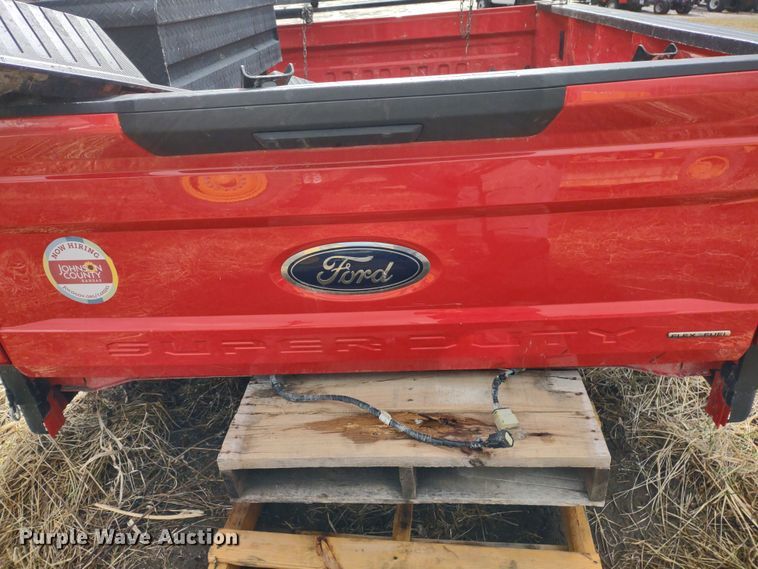 image for item MD9335 Ford F250 Super Duty  pickup truck bed