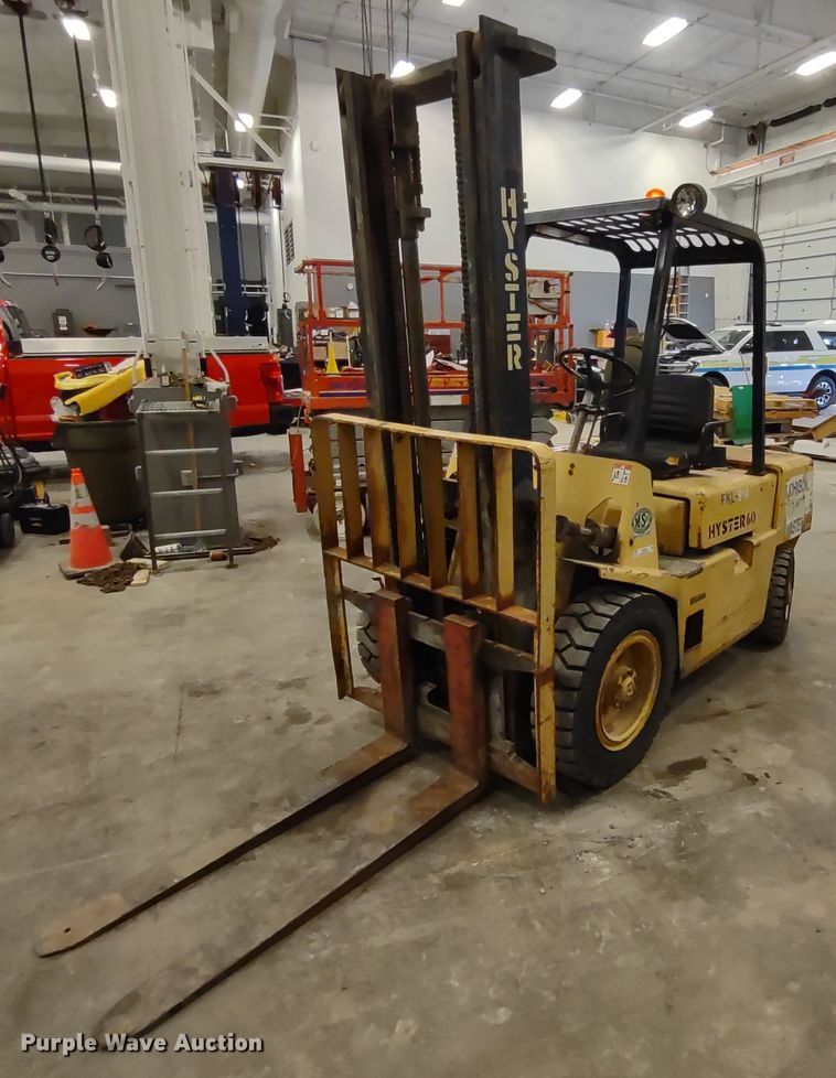 image for item MD9339 1989 Hyster H60XL  forklift