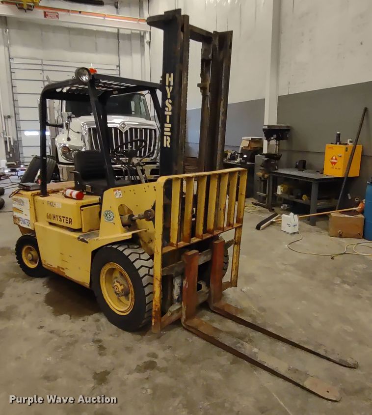 image for item MD9339 1989 Hyster H60XL  forklift