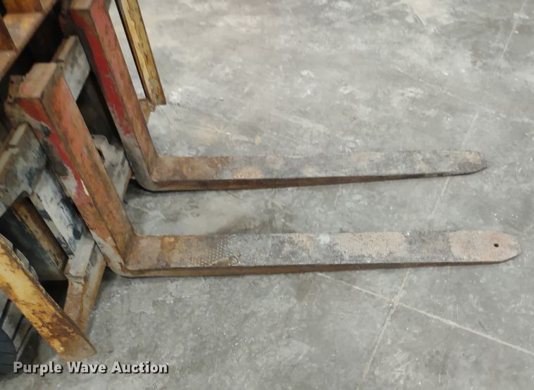 image for item MD9339 1989 Hyster H60XL  forklift