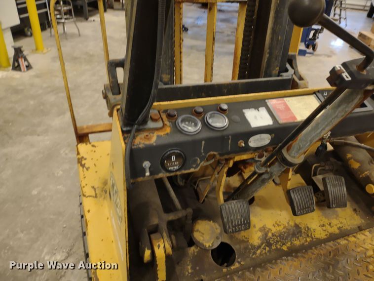 image for item MD9339 1989 Hyster H60XL  forklift