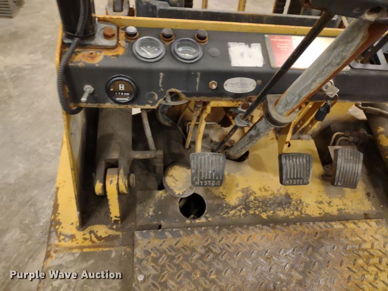 image for item MD9339 1989 Hyster H60XL  forklift