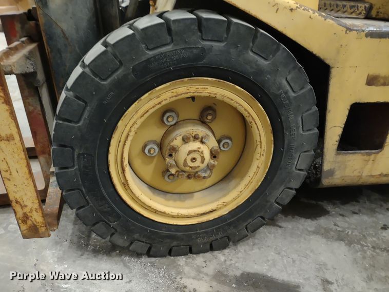 image for item MD9339 1989 Hyster H60XL  forklift