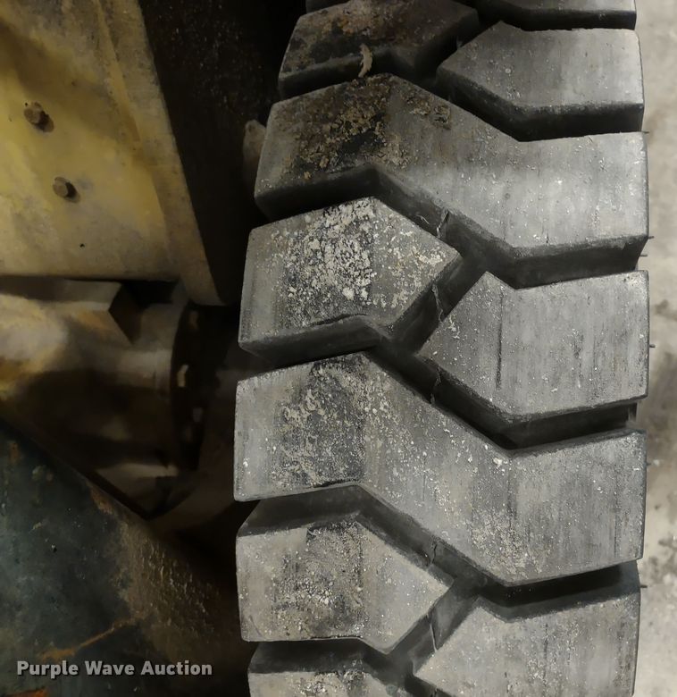 image for item MD9339 1989 Hyster H60XL  forklift