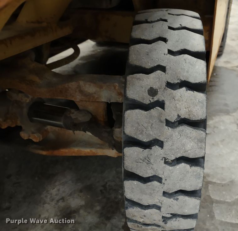 image for item MD9339 1989 Hyster H60XL  forklift