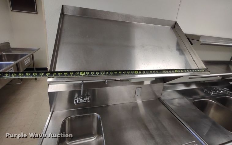 image for item MD9346 (11) Eagle stainless steel shelves