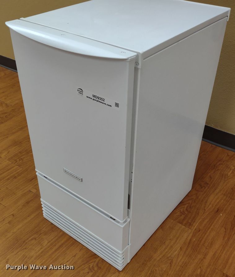 image for item MD9352 Kitchenaid KUIS18NNXW  ice maker