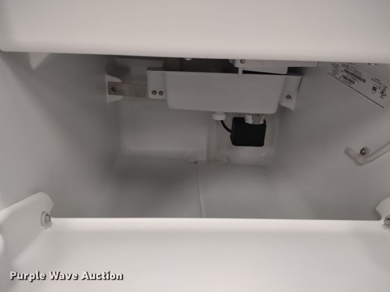 image for item MD9352 Kitchenaid KUIS18NNXW  ice maker