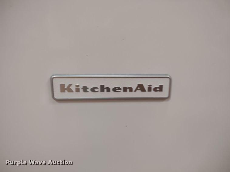 image for item MD9352 Kitchenaid KUIS18NNXW  ice maker