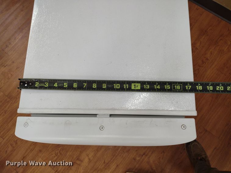 image for item MD9352 Kitchenaid KUIS18NNXW  ice maker