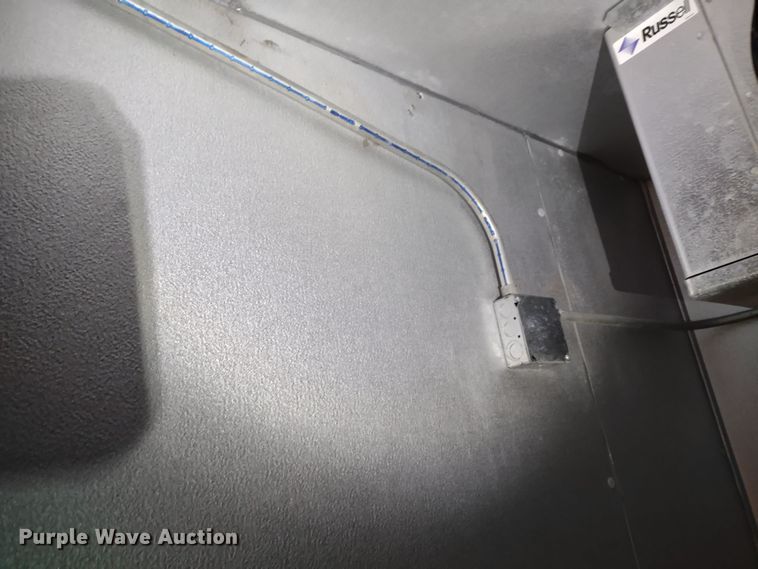 image for item MD9358 Snowman  walk-in cooler/freezer