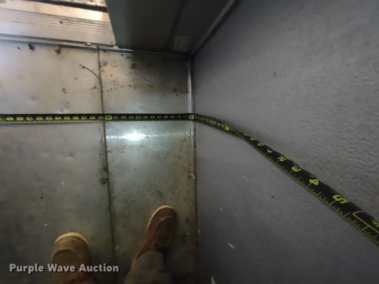 image for item MD9358 Snowman  walk-in cooler/freezer