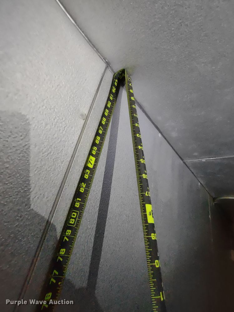 image for item MD9358 Snowman  walk-in cooler/freezer