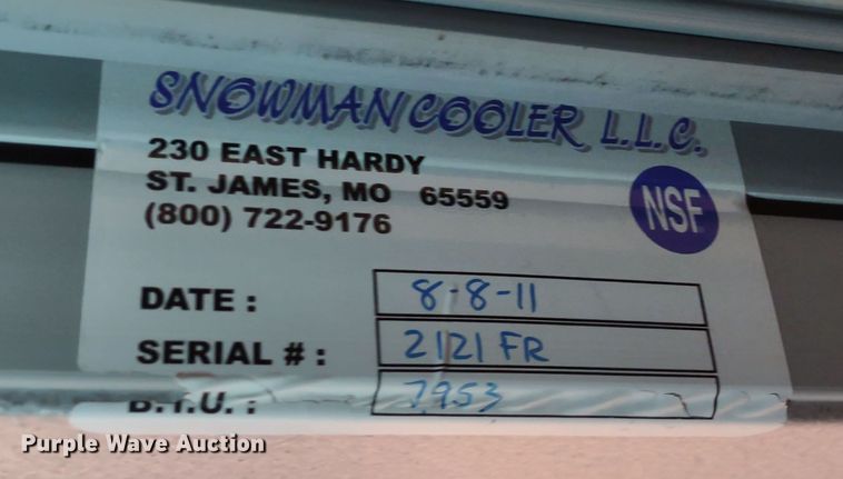 image for item MD9358 Snowman  walk-in cooler/freezer