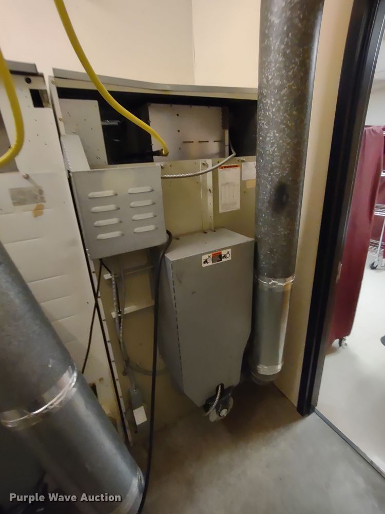 image for item MD9363 Unimac DTB75CG  dryer