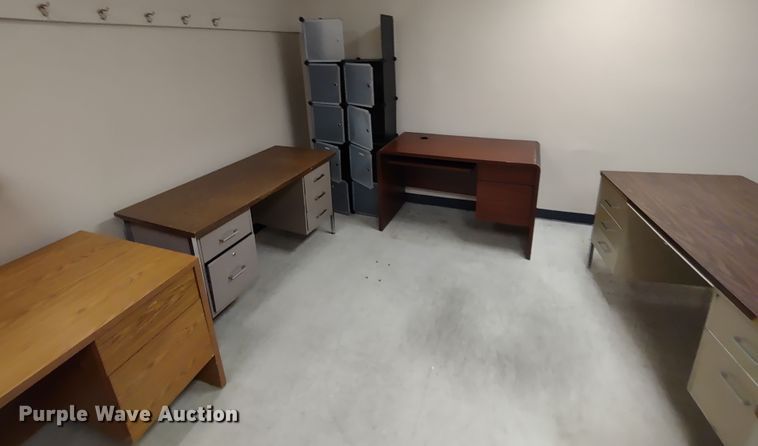 image for item MD9364 (6) desks