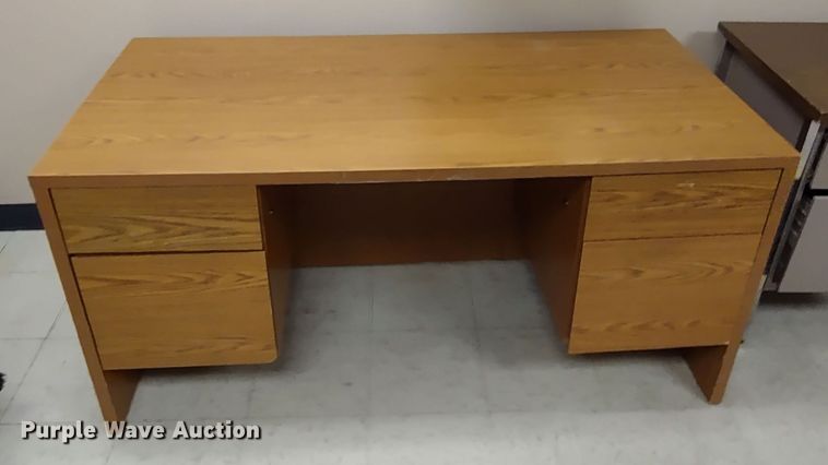 image for item MD9364 (6) desks