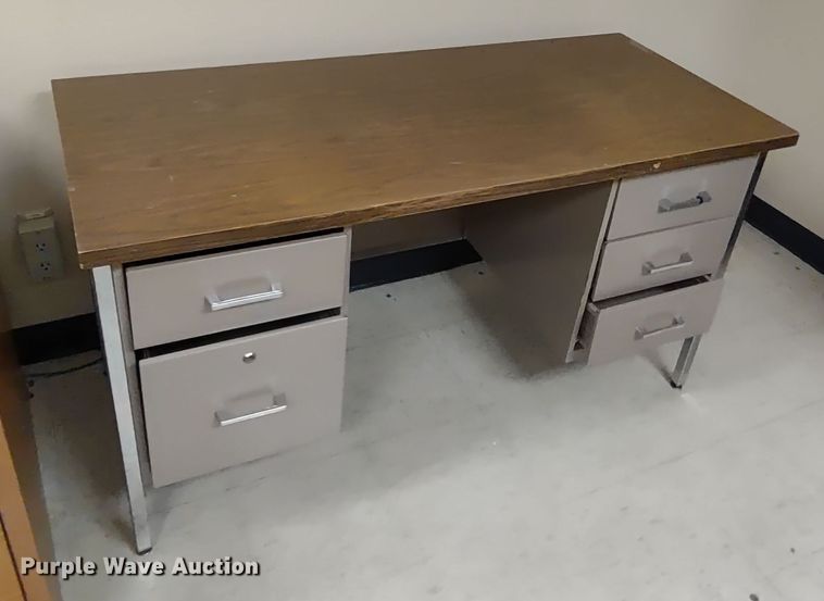 image for item MD9364 (6) desks