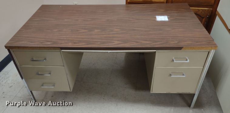 image for item MD9364 (6) desks