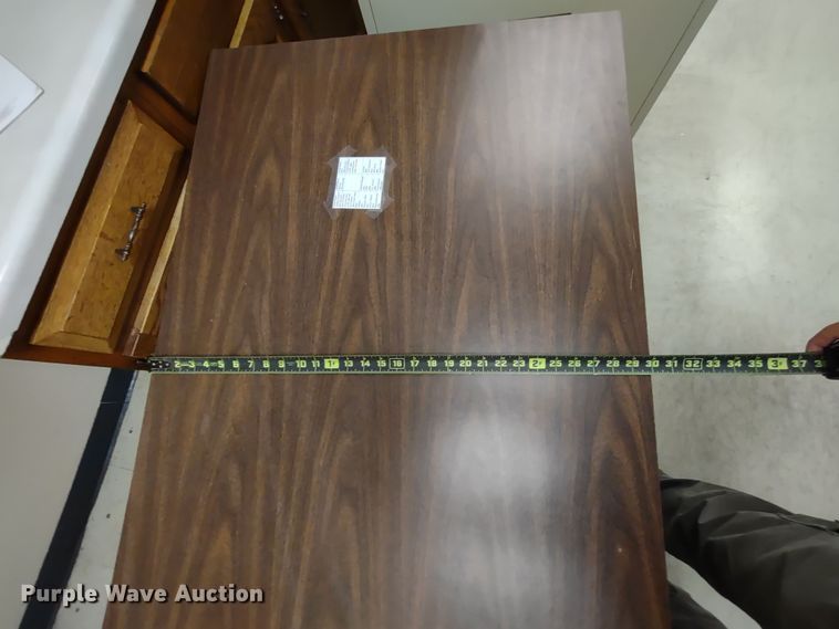 image for item MD9364 (6) desks