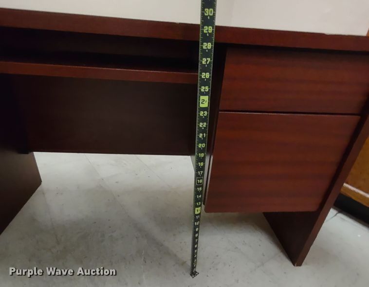 image for item MD9364 (6) desks