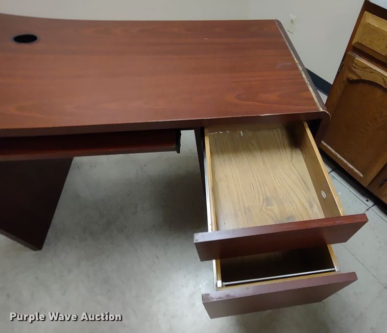 image for item MD9364 (6) desks