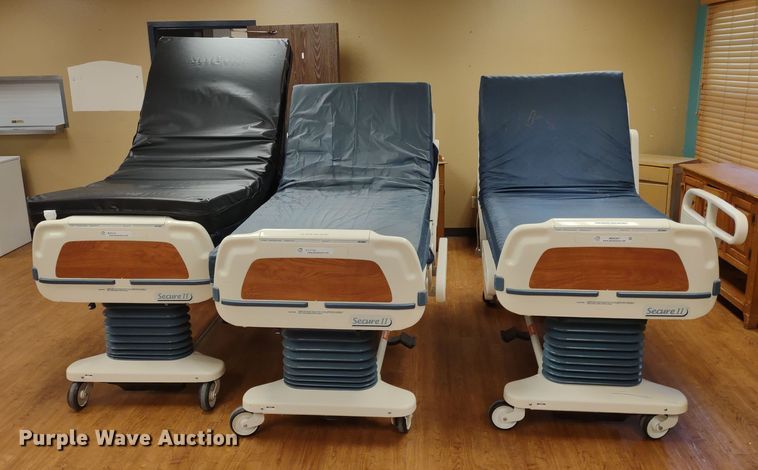 image for item MD9367 (3) Stryker Secure II hospital beds