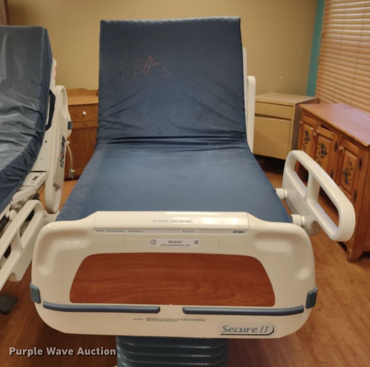 image for item MD9367 (3) Stryker Secure II hospital beds