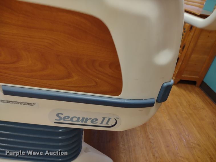 image for item MD9367 (3) Stryker Secure II hospital beds