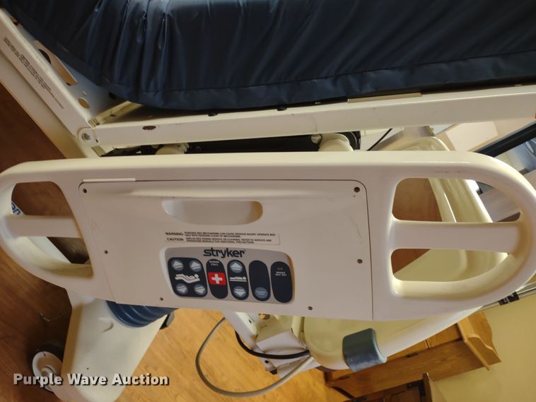 image for item MD9367 (3) Stryker Secure II hospital beds