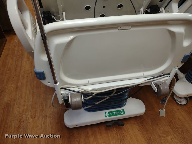 image for item MD9367 (3) Stryker Secure II hospital beds
