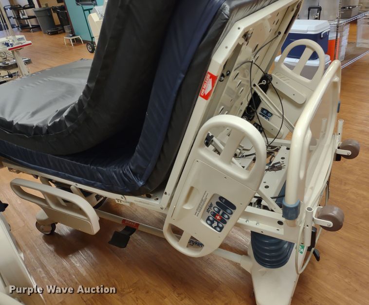 image for item MD9367 (3) Stryker Secure II hospital beds