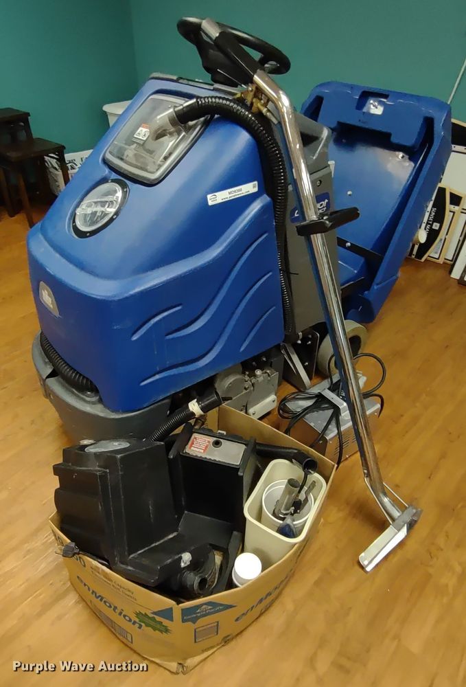 image for item MD9368 Windsor Chariot CE24  floor scrubber