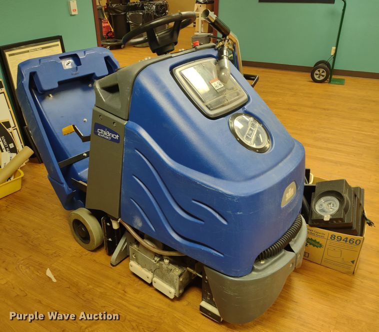 image for item MD9368 Windsor Chariot CE24  floor scrubber