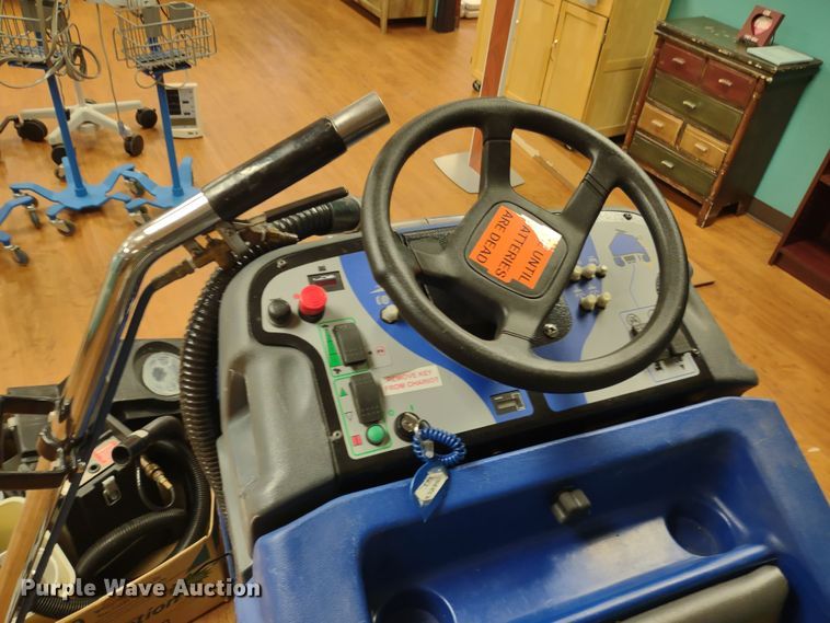 image for item MD9368 Windsor Chariot CE24  floor scrubber