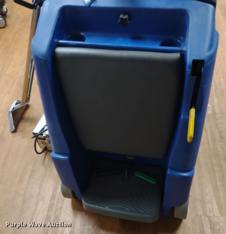 image for item MD9368 Windsor Chariot CE24  floor scrubber