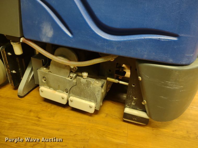 image for item MD9368 Windsor Chariot CE24  floor scrubber