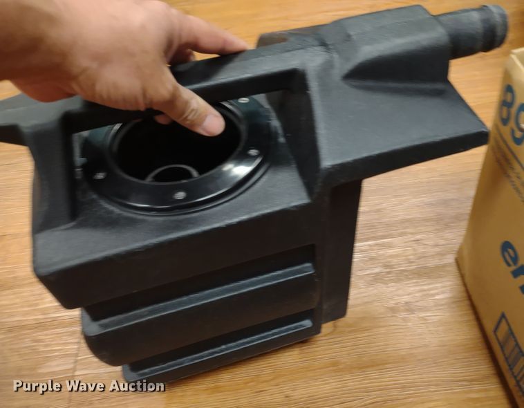 image for item MD9368 Windsor Chariot CE24  floor scrubber