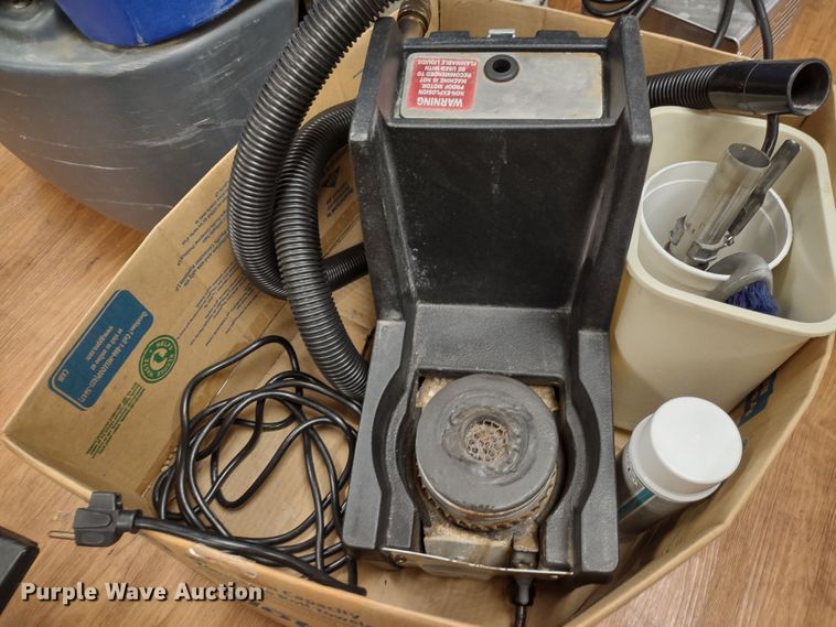 image for item MD9368 Windsor Chariot CE24  floor scrubber