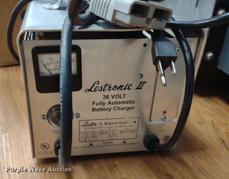 image for item MD9368 Windsor Chariot CE24  floor scrubber